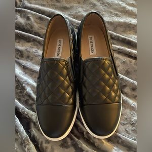 Steve Madden Ecentrcq Black slip on sneaker
